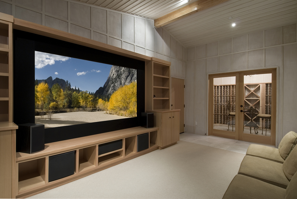 Como montar uma sala pequena e confortável para TV? 1 sala pequena e confortável para TV