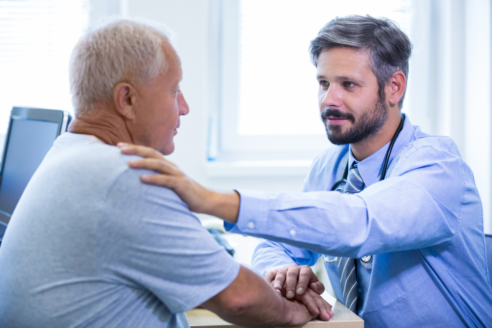 Cuidados Pós-Operatórios Imediatos na Cirurgia de Próstata 3 medico prostata 7